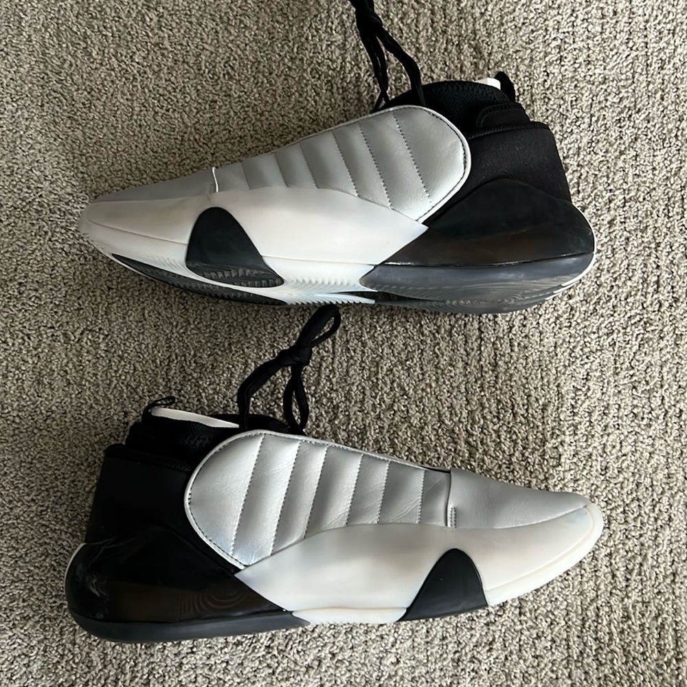 Adidas Harden Volume 7 Size 12